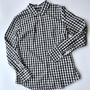 Banana Republic Riley Classic Navy and White Gingham Print Shirt with Spandex